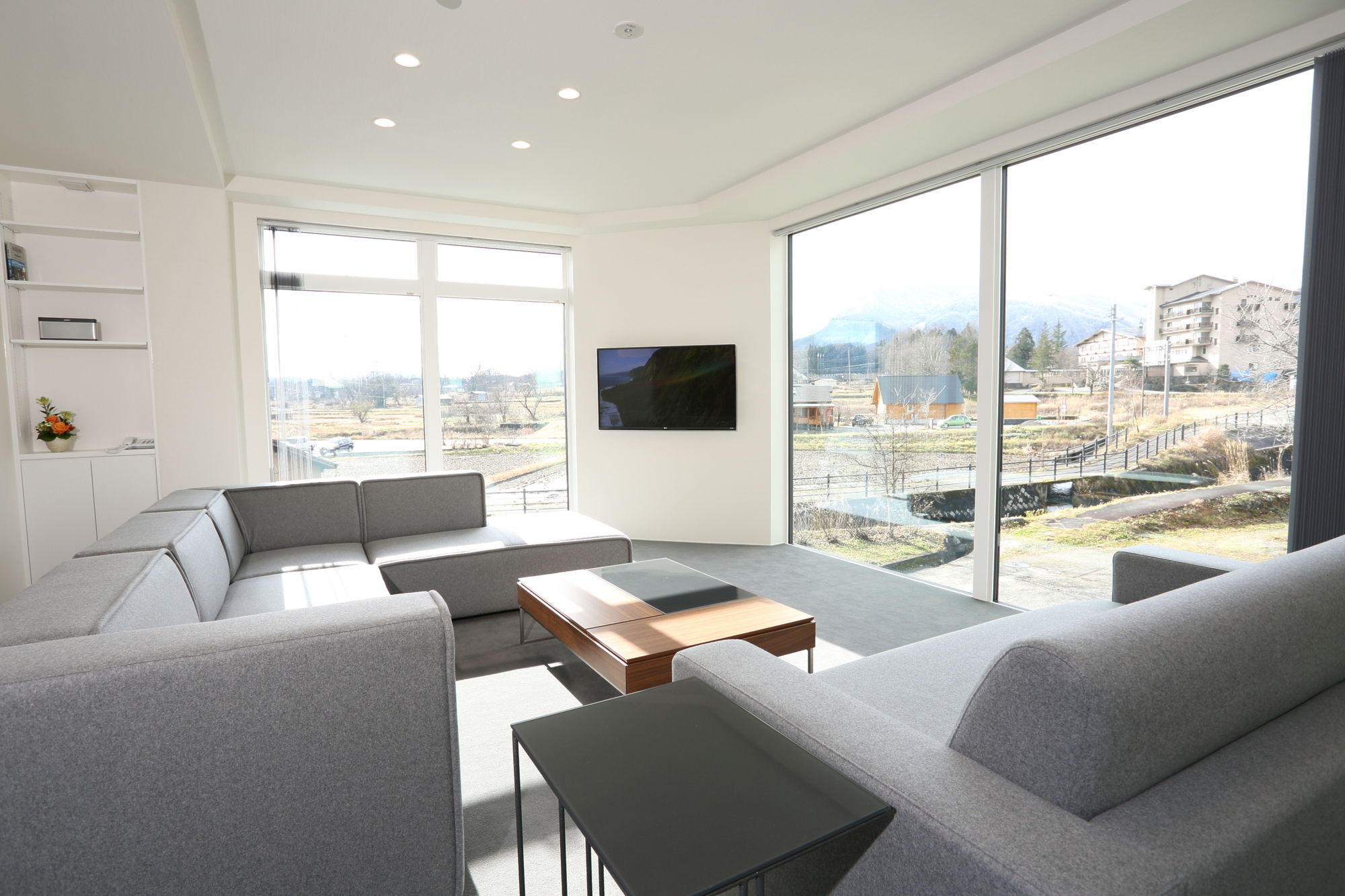 Bluebird Apartments By The Hakuba Collection Экстерьер фото